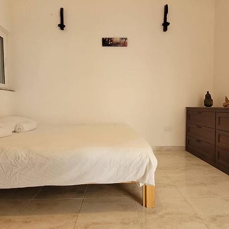 Luxury En-Suite Double. Beach-House With Sea Views Mellieha Exterior photo