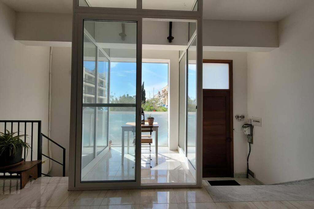 Luxury En-Suite Double. Beach-House With Sea Views Mellieha Exterior photo