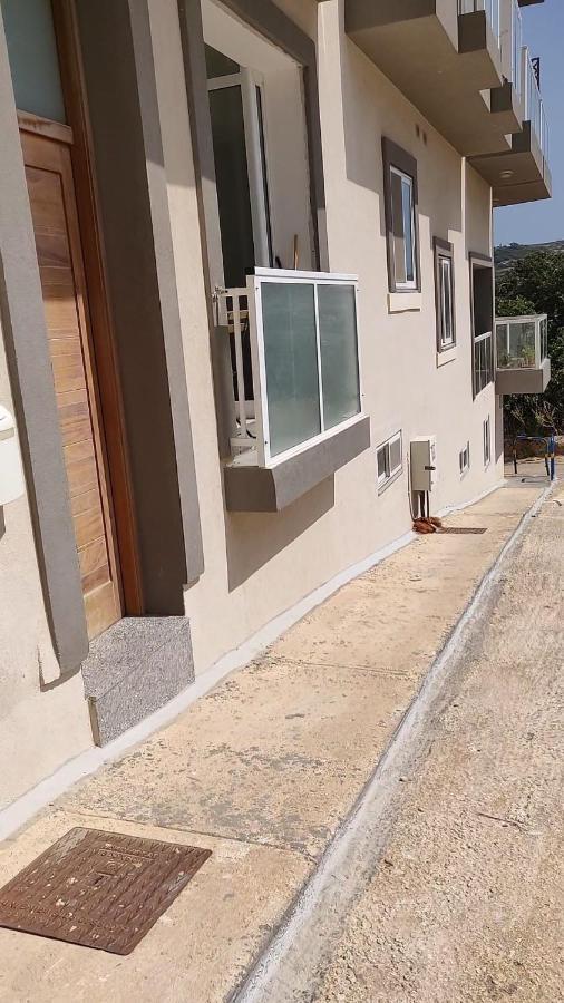 Luxury En-Suite Double. Beach-House With Sea Views Mellieha Exterior photo